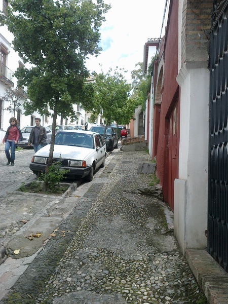 Final brusco(calle cruz de arqueros, Granada)