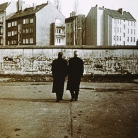 Imagen para la entrada RUPTURAS Y ENCUENTROS EN EL BERLIN DEL MURO