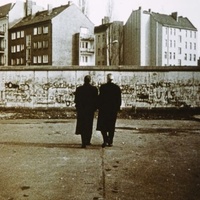 Imagen para la entrada RUPTURAS Y ENCUENTROS EN EL BERLIN DEL MURO